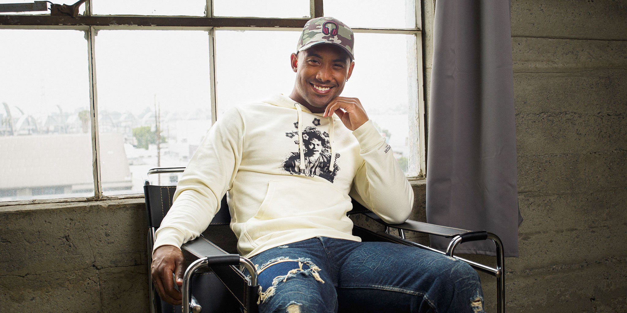 soundoff muse frida hooded pullover