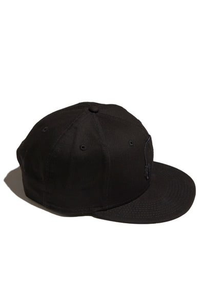SOUNDOFF.HEADPHONES.SNAPBACK.BLACK.EMBROIDERY.ON.BLACK.