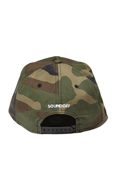 SOUNDOFF.HEADPHONES.SNAPBACK.WHITE.EMBROIDERY.ON.CAMO.
